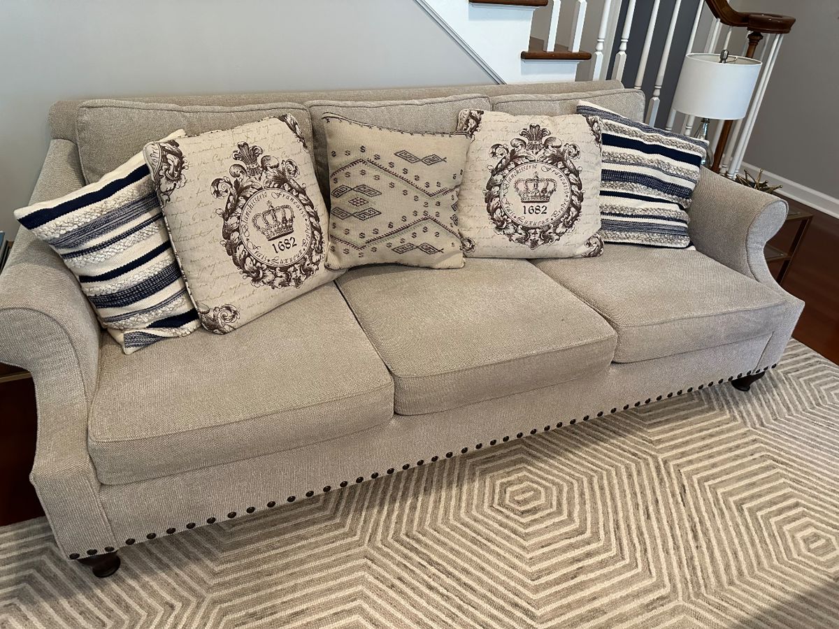 Tupelo Sale Exceptionally Clean, Great... starts on 6/1/2024