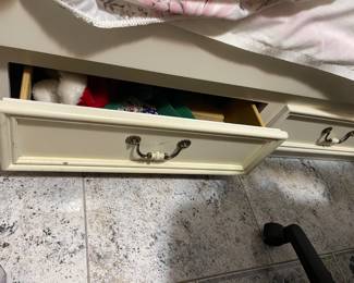 Girl twin day bed with storage underneath $150