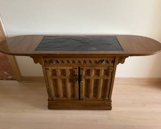 Stanley furniture buffet server cabinet  37,5"x18"x30"