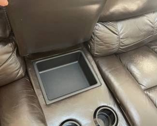 La-Z-Boy 2 seats sofa, brown leather 77"x 38"x40" $450