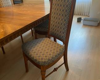Stanley furniture dinning table with 2 leaves 102" long, 44" wide plus 9 chairs $500