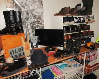 Storage solutions (if purchased, picked up on Saturday), and men's clothes sizes: Shoes 13, Clothes: Shirts-3x, pants 46