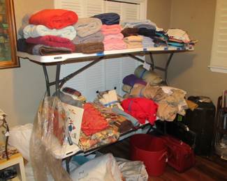 Nice linens to choose from