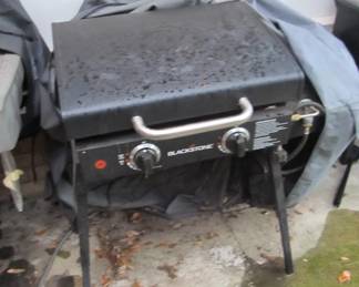 BLACKSTONE GRIDDLE – PROPANE w/ cover