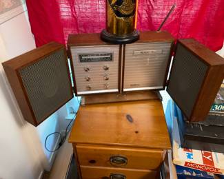 Vintage compact stereo. It comes on and works. Just needs some tuning and adjusting of knobs 