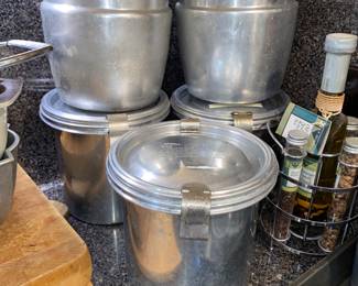 Yes Virginia those are original Fresh-O-Lators and we have five to chose from.