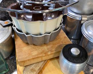 The top bundt pan reminds me of my mamaw and her famous orange cake. The bottom one takes me back to that HUGE sale in Zachary that had 50 of these heavy duty pans!