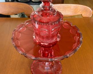 Beautiful , vintage , hostess centerpiece.