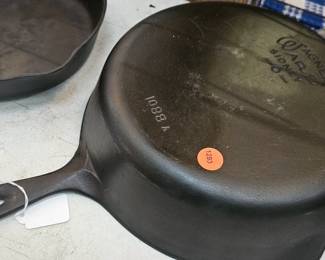 CAST IRON SKILLET