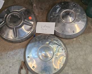VINTAGE HUB CAPS