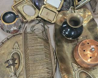 LOT OF BRASS ITEMS