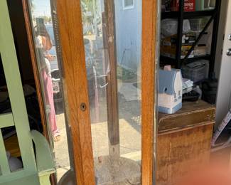 Display cabinet, comes with glass shelves and key. 