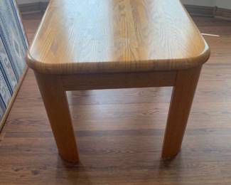 Wooden side table. 20 x 23 x 26