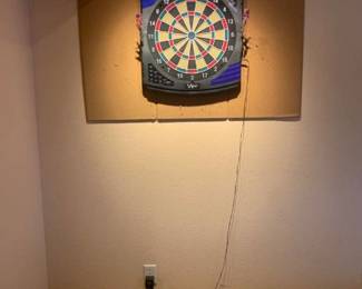 Viper electronic dart board with extra darts and tips
