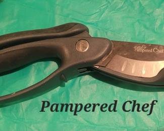 Pampered Chef salad chopper