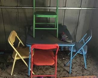 Kid's table and chairs