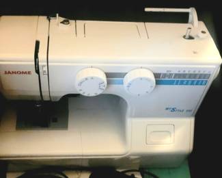 Very nice sewing machine 