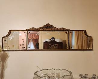 Beautiful etched three pane mirror