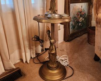 Statue of Liberty smoke stand