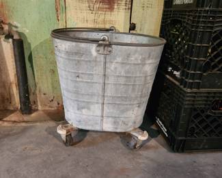 Rolling metal bucket