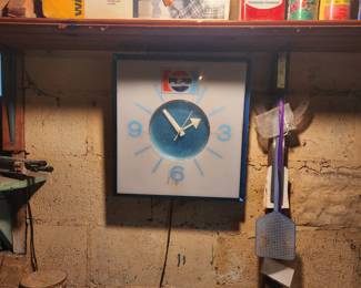 Pepsi electric clock - working