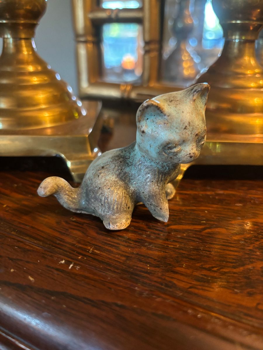 Peter’s Pottery Vintage Kitty- retired