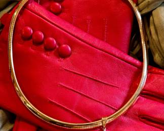 14K GOLD Omega Necklace (16") with Yellow and White Triangle Diamond Slide