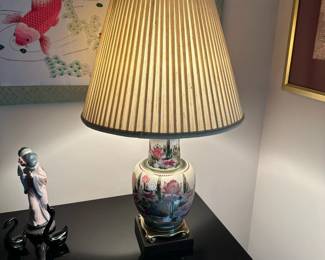 Porcelain Chinese Table Lamp on Brass Base