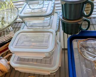 Everyone's favorite sealable fridge dishes.