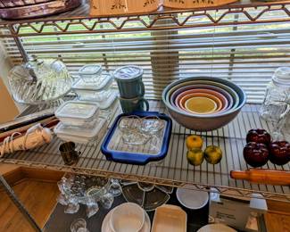 Bowls and covered dishes are sold.