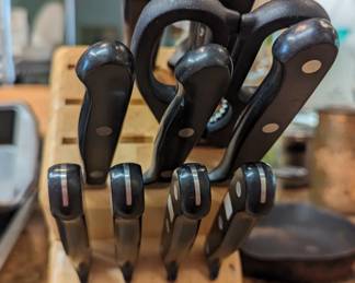 Wusthof knife set - only missing a few of them!