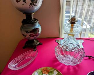 Gone with the Wind Lamp with Roses - $180.