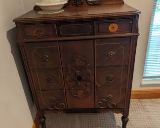 Another view of Dresser - again, this piece needs some TLC but it is gorgeous!