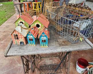 Lots of outdoor decor bliss