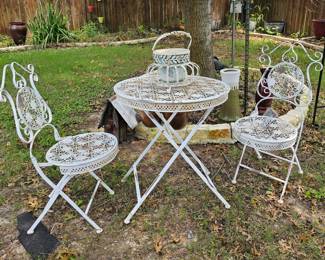 Whimsical metal outdoor set