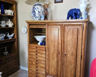 Gentlemen's chest, solid wood