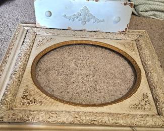antique frame, needs some glueing or nails