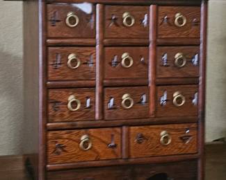 jewelry chest, small