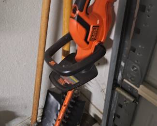 Outdoor power tool