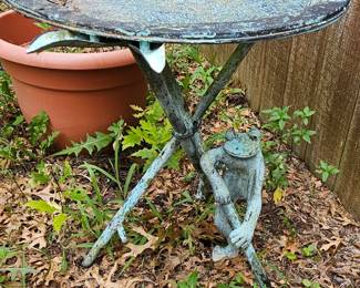 whimsical frog table 