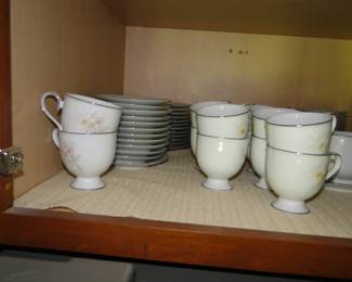 All the pieces are chip free