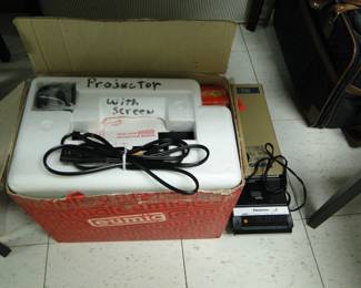 Projector with screen