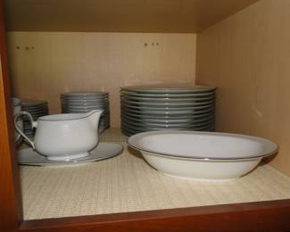 Fine china, simple yet elegant pattern