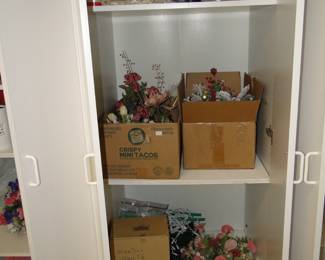 More floral decorative items