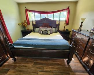 Bernhardt king-sized bedroom suite - set includes headboard, footboard, mattress, box spring, bed-frame, triple dresser, chest of drawers, 2 nightstands plus interchangeable parts to turn bed into a 4-poster bed!