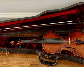 Maggini Violin