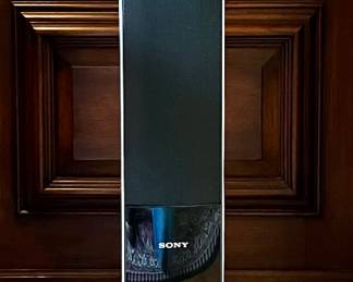 (2) Sony Speakers