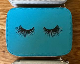 (3) New Make-Up Cases