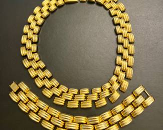 Gold Tone Necklace & Bracelet