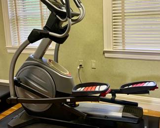 Precor Elliptical FreeMotion e5.5